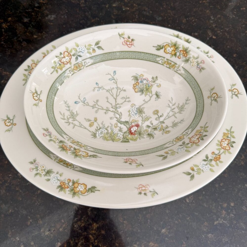 Royal Doulton "Tonkin" Fine Bone China Dinner Service (1974, 44 - Piece Set) - Picture 8 of 14